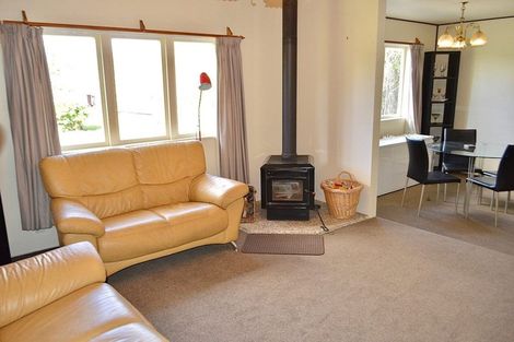 Photo of property in 909 State Highway 1, Te Horo, Otaki, 5581