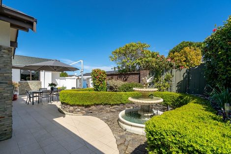 Photo of property in 95 Easther Crescent, Kew, Dunedin, 9012