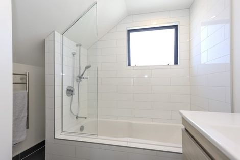 Photo of property in 75 Bert Wall Drive, Omokoroa, 3114