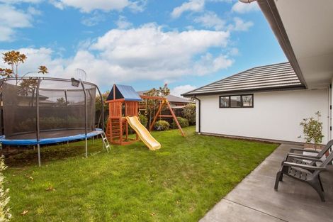 Photo of property in 17 Ridley Street, Halswell, Christchurch, 8025