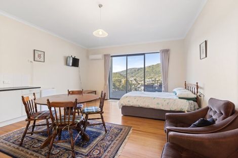 Photo of property in 26 Gravesend Place, Picton, 7220