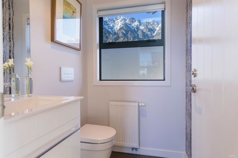 Photo of property in 5 Hackett Road, Jacks Point, Queenstown, 9371