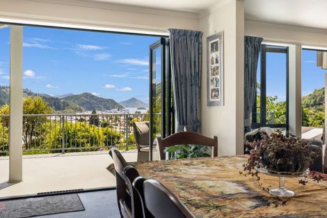 Photo of property in 85 Kent Street, Picton, 7220