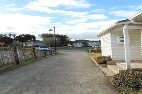 Photo of property in 160 Taniwha Street, Glen Innes, Auckland, 1072