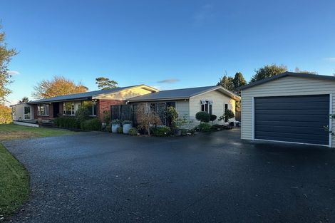 Photo of property in 66 Braid Road, St Andrews, Hamilton, 3200
