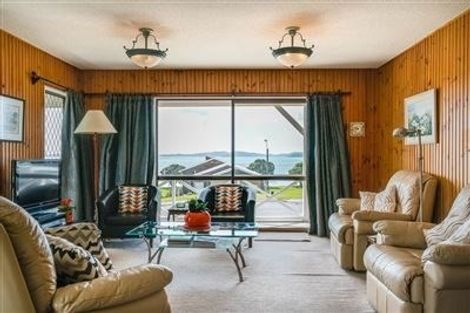 Photo of property in 10 Moana Terrace, Snells Beach, 0920