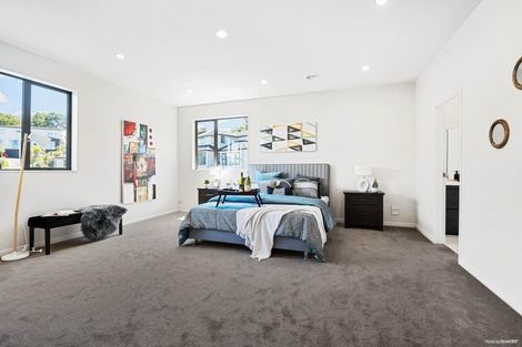 Photo of property in 29 Corricvale Way, Northcross, Auckland, 0630