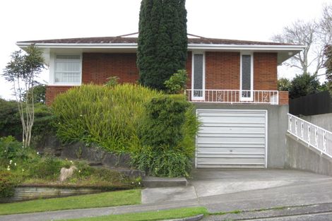 Photo of property in 9 Montana Place, Merrilands, New Plymouth, 4312