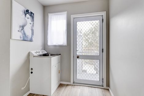 Photo of property in 17a Trevor Hosken Drive, Wiri, Auckland, 2104