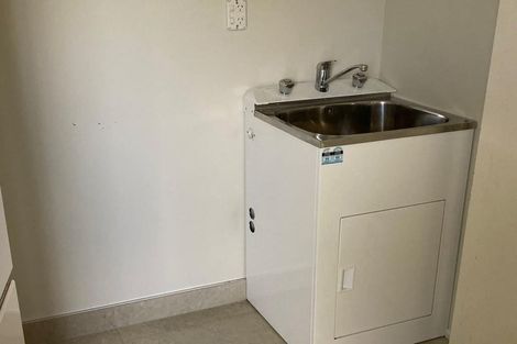 Photo of property in 39 Cockle Bay Road, Cockle Bay, Auckland, 2014