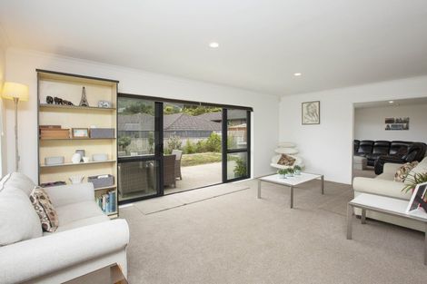 Photo of property in 61 Percy Kinsman Crescent, Riverstone Terraces, Upper Hutt, 5018