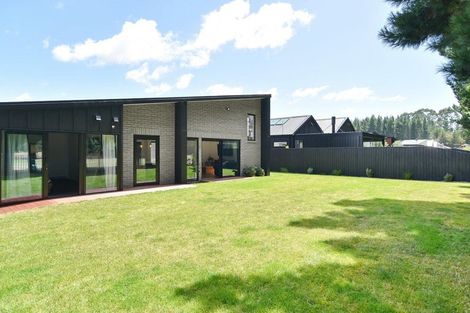 Photo of property in 33 Kohunga Crescent, Bottle Lake, Christchurch, 8083