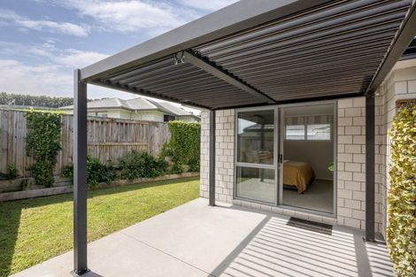 Photo of property in 106 Whakaturou Crescent, Pyes Pa, Tauranga, 3112