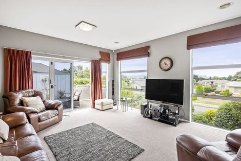 Photo of property in 12 Millennium Hill, Paraparaumu, 5032