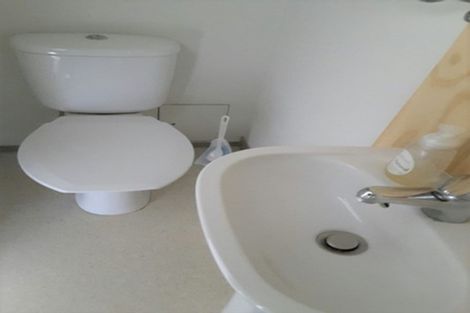 Photo of property in Urbane Apartments, 15/29 Webb Street, Mount Cook, Wellington, 6011