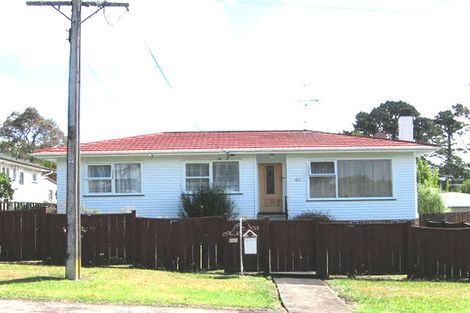 Photo of property in 106 Tirimoana Road, Te Atatu South, Auckland, 0602