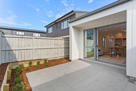 Photo of property in 15 Periko Way, Takanini, 2112