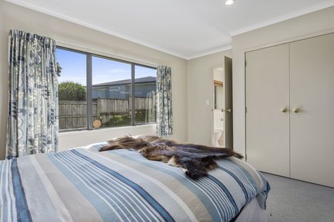 Photo of property in 76 Osprey Drive, Welcome Bay, Tauranga, 3112