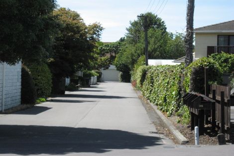 Photo of property in 38a Avonhead Road, Avonhead, Christchurch, 8042