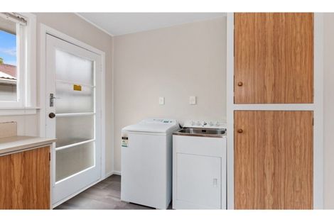 Photo of property in 2/120a Wainoni Road, Avondale, Christchurch, 8061