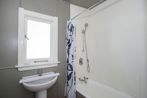 Photo of property in 17 Harris Street, Kaiti, Gisborne, 4010