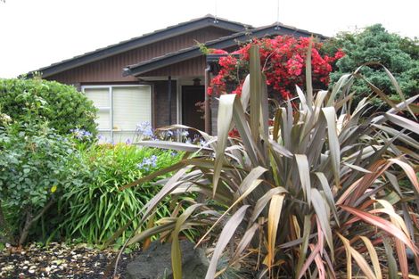 Photo of property in 2/19 Kanohi Terrace, Mangere Bridge, Auckland, 2022