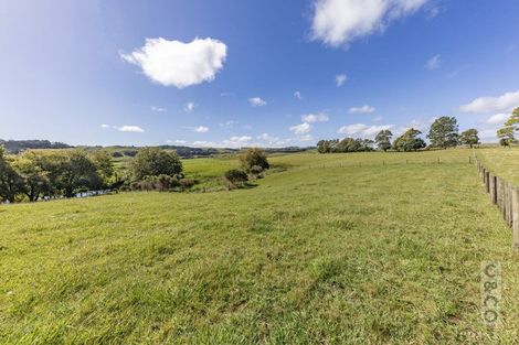 Photo of property in 1226 State Highway 16, Waimauku, 0883