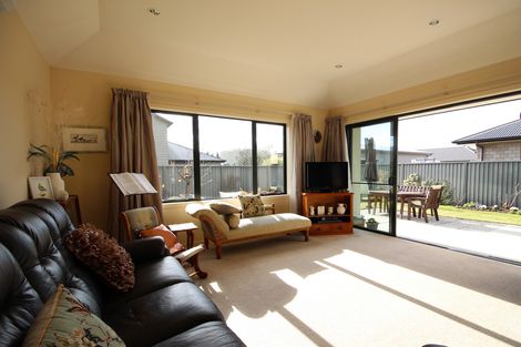 Photo of property in 22 Henderson Drive, Alexandra, 9320