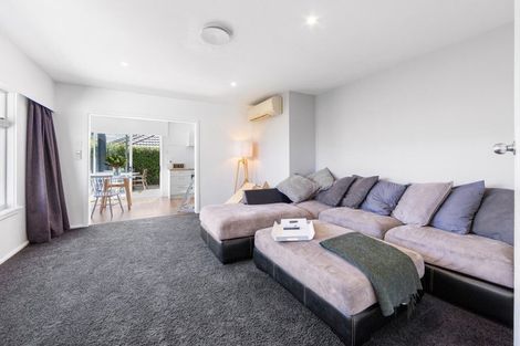 Photo of property in 1/420 Memorial Avenue, Burnside, Christchurch, 8053