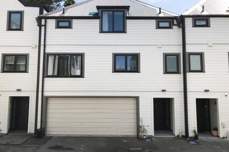 Photo of property in 6/240 The Terrace, Wellington Central, Wellington, 6011