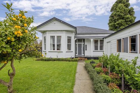 Photo of property in 66 Stout Street, Shannon, 4821