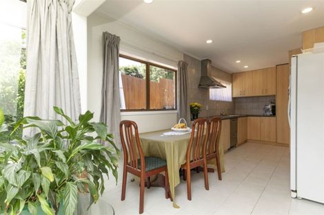 Photo of property in 1/69 Glencoe Road, Browns Bay, Auckland, 0630