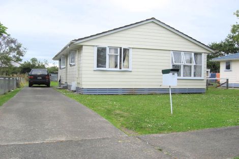 Photo of property in 35 Valiant Street, Mangere, Auckland, 2022