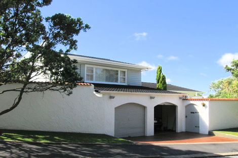 Photo of property in 19 Kingston Heights Road, Kingston, Wellington, 6021
