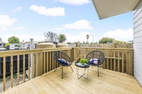 Photo of property in 32 Clark Street, Manurewa, Auckland, 2102