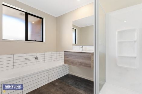 Photo of property in 88 Tabraham Crescent, Pyes Pa, Tauranga, 3112