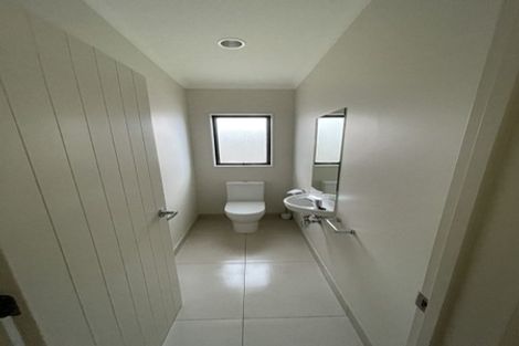 Photo of property in 35 Kuhanui Drive, Karaka, Papakura, 2113