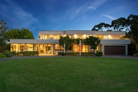 Photo of property in 265 Trig Road, Whitford, Howick, 2571