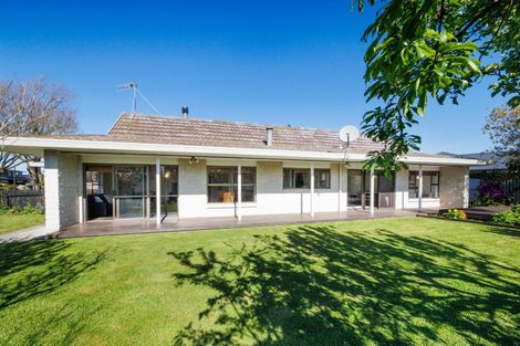 Photo of property in 27 Aintree Crescent, Awapuni, Palmerston North, 4412
