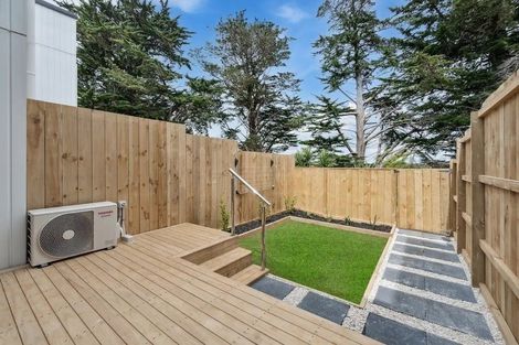 Photo of property in 40 Ramwall Place, Weymouth, Auckland, 2103