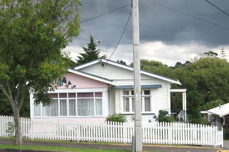 Photo of property in 1/28 Northall Road, New Lynn, Auckland, 0600