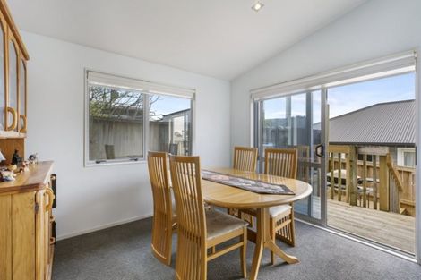 Photo of property in 5a Collingwood Road, Waiuku, 2123