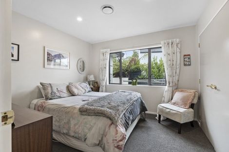 Photo of property in 11 Ruapehu Drive, Fitzherbert, Palmerston North, 4410