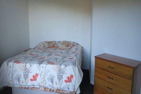Photo of property in 54a Lewis Street, Blockhouse Bay, Auckland, 0600