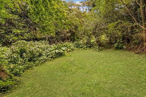 Photo of property in 50 Bays Road, Orere Point, Papakura, 2585