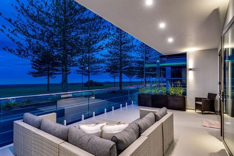 Photo of property in 607 Marine Parade, Napier South, Napier, 4110