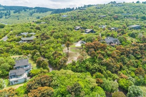 Photo of property in 4 Whakamoenga Point, Acacia Bay, Taupo, 3385