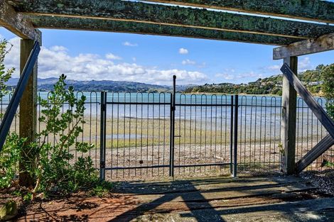 Photo of property in 89 Paremata Road, Paremata, Porirua, 5024