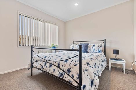 Photo of property in 64 Martyn Street, Waiuku, 2123