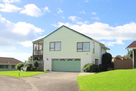 Photo of property in 8 Monde Place, Clover Park, Auckland, 2019